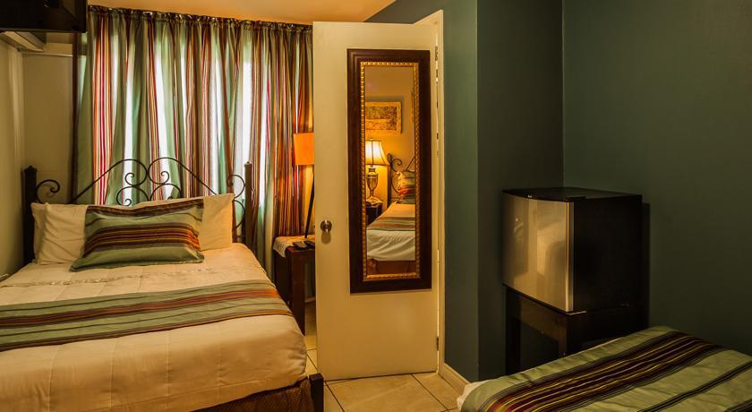 Inn at 87 Port of Spain Bagian luar foto